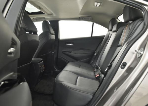 廣汽豐田凌尚：後排空間寬敞度不錯，購車推薦尊貴版