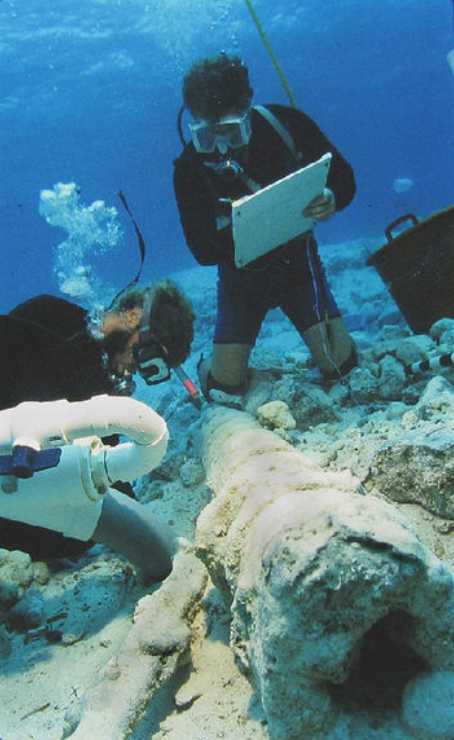 真實版海賊王：一生尋找沉船，收穫財富無數，死後骨灰撒入大海