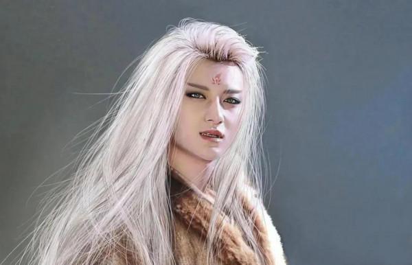 頂級男神黃子韜，帥成漫畫裡的人物