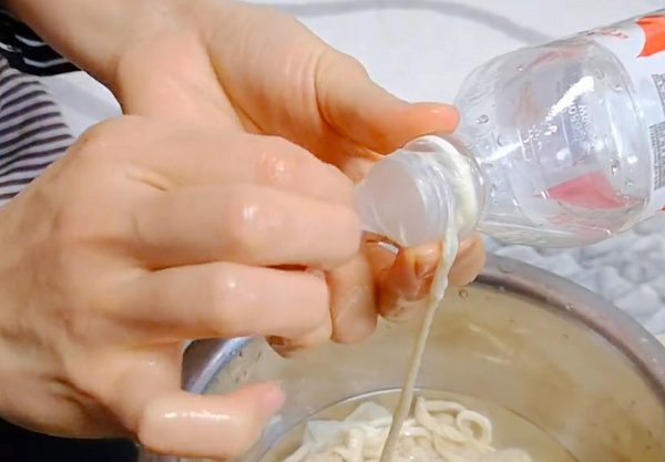 30年肉店老闆教你在家做灌香腸，做法簡單，一次就成功