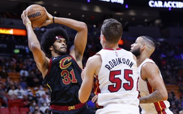 火箭啊,昏庸啊,668天前弄丟“籃板王”,335天前弄丟“吃餅王” 火箭啊,昏庸啊,668天前弄丟“籃板王”,335天前弄丟“吃餅王”