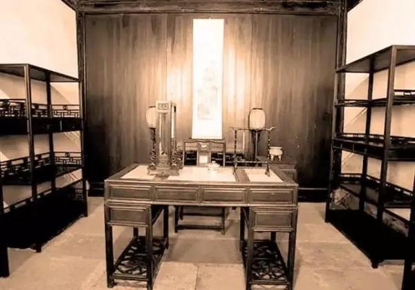 文房裡讀萬卷書，方寸間行萬里路