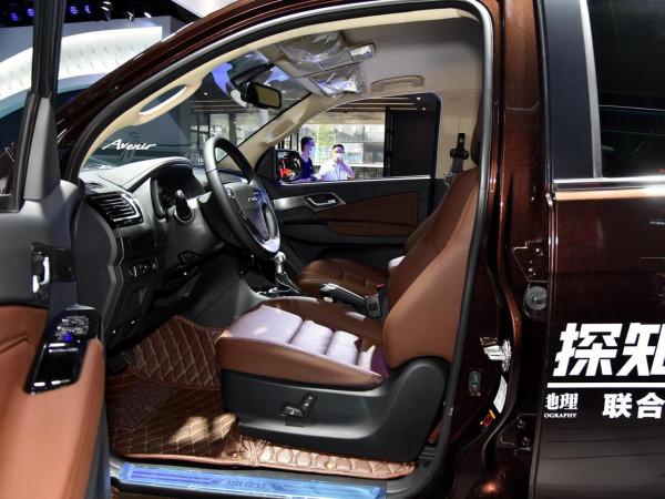 搭配6AT&plus;四驅，與日產途達同級，動力極強的SUV，實拍mu-X牧遊俠