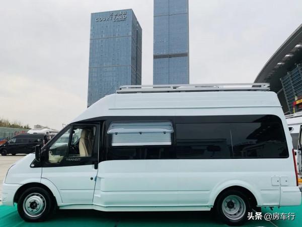 9.24上海房車展:鐵漢子的真柔情,飛翔-鐵C無拓展房車 9.24上海房車展:鐵漢子的真柔情,飛翔-鐵C無拓展房車