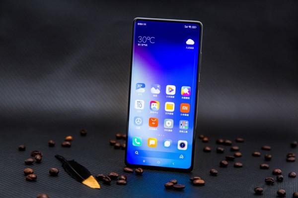 想要效能強悍價格還不貴的旗艦機，快來看看這三款手機