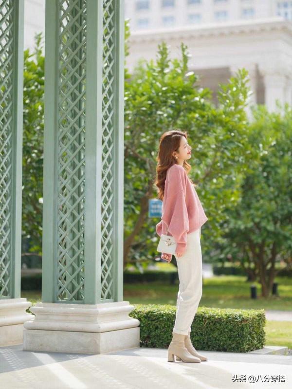 今年靴子流行“穿粗不穿細”，穩重大方又百搭，保暖舒適不累腳