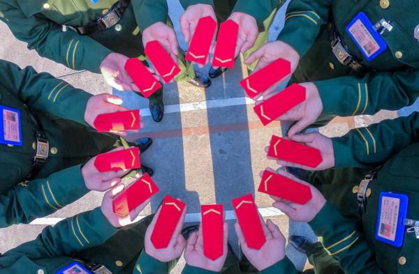 新戰友,請入列!——武警浙江總隊機動支隊隆重舉行2021年度秋季新兵授銜儀式 新戰友,請入列!——武警浙江總隊機動支隊隆重舉行2021年度秋季新兵授銜儀式