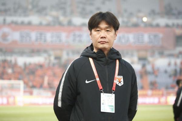 2021年世界足壇十大新聞:梅西一人佔兩項,李霄鵬任國足新主帥 2021年世界足壇十大新聞:梅西一人佔兩項,李霄鵬任國足新主帥