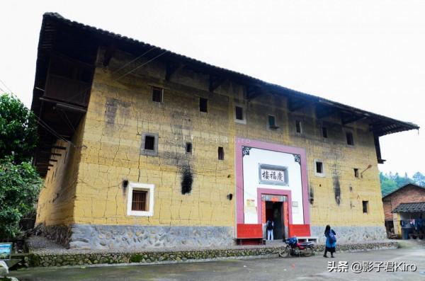 美國人說這裡是中國的核彈發射井，其實只是福建的土樓罷了