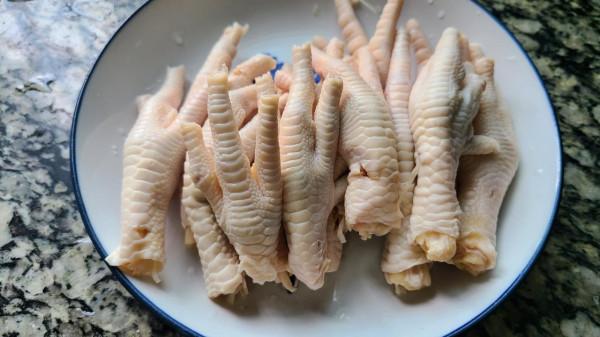 這樣做的雞爪太香了，軟爛脫骨，一出鍋濃濃的香味，好吃簡單