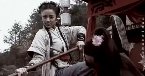 清嘉慶朝三起謀反案，兩對父子和美少女被凌遲，彰顯滿清的殘暴