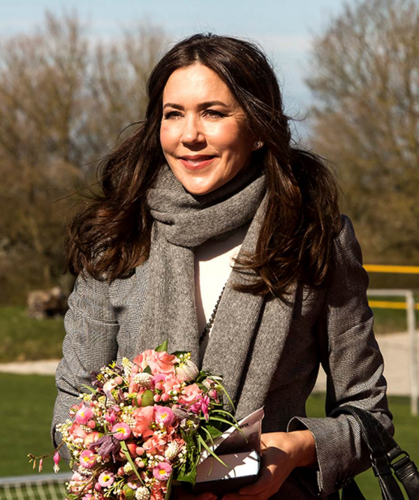 瑪麗王妃令人難以置信的照片風格演變