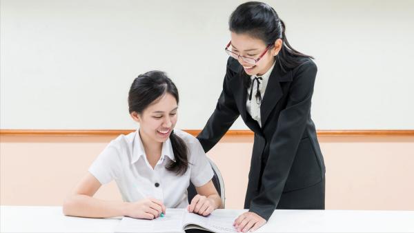 打擊";一對一";補習,這在操作上怎麼實施? 打擊";一對一";補習,這在操作上怎麼實施?