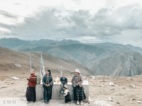 兩個人，一輛車，阿里北線無人區穿越