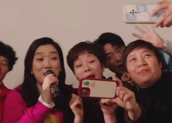 夢幻聯動！鳳凰傳奇獻唱《李茂扮太子》片尾曲，張策團隊驚喜演繹