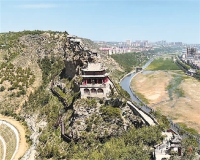 二郎山上看神木 二郎山上看神木