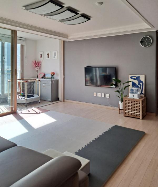 該說還得說,韓國主婦挺有遠見,陽臺全封一個不拆能抵4間功能房 該說還得說,韓國主婦挺有遠見,陽臺全封一個不拆能抵4間功能房