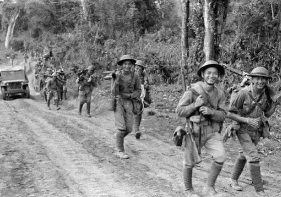 李光鈿:松山戰役斬殺21名日軍,負傷流落緬甸,95歲攜子終回祖國 李光鈿:松山戰役斬殺21名日軍,負傷流落緬甸,95歲攜子終回祖國