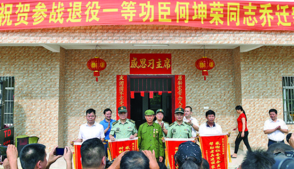 在越南擊斃日本記者，一等功臣退伍蝸居土房，晚年實現心願