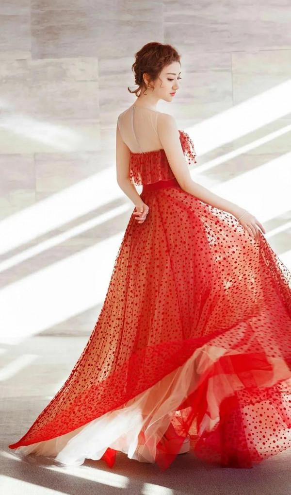 著名演員景甜，真的很甜，美麗大方