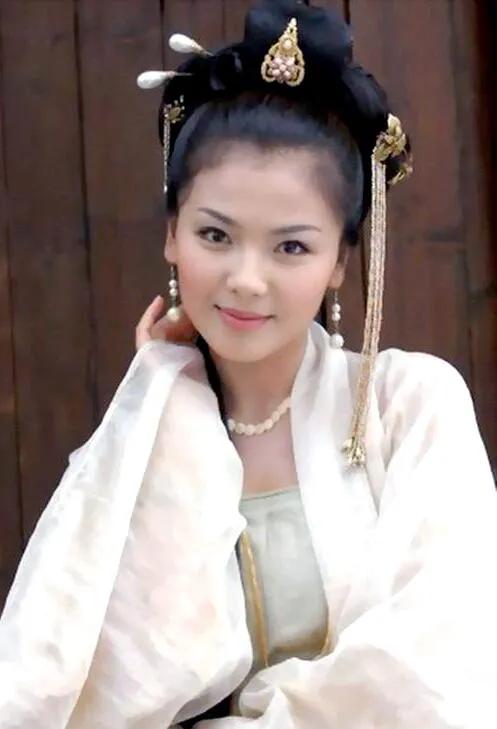 開年以來八部熱播現代劇中的女主角，幾乎清一色的女強人定位