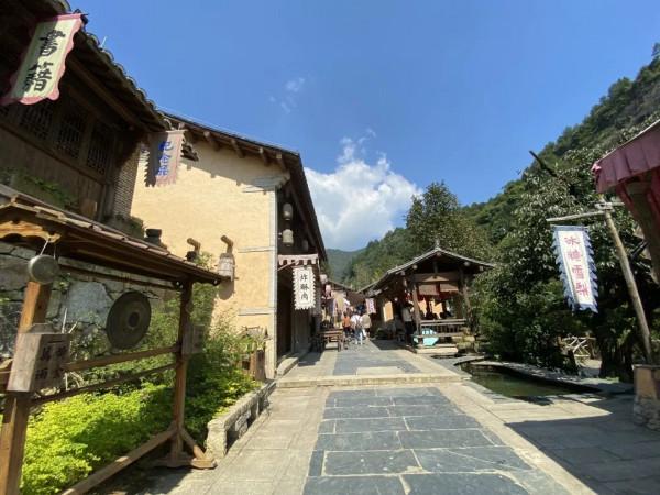 隱藏在江西山區的神仙山谷，耗資28億打造，過個週末人均幾百元？