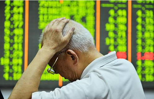 年入幾十萬的股市老司機,如何被“股神老師”騙走186萬? 年入幾十萬的股市老司機,如何被“股神老師”騙走186萬?