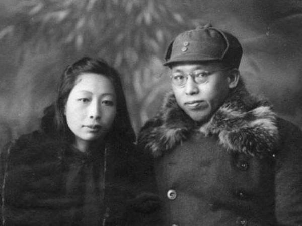 新中國成立後，十大元帥的夫人都擔任什麼工作，1955年有幾人授銜