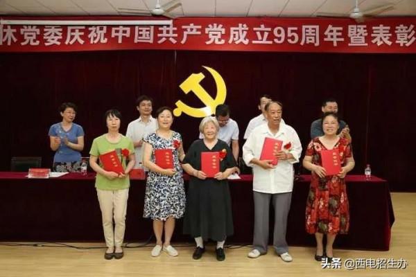 15歲立志抗日!9旬女兵被教育部“點名”,感人事蹟全國展播 15歲立志抗日!9旬女兵被教育部“點名”,感人事蹟全國展播