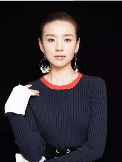 董潔到底有多狠？為了離婚不惜抹黑前夫，9年間不讓親生父子相見