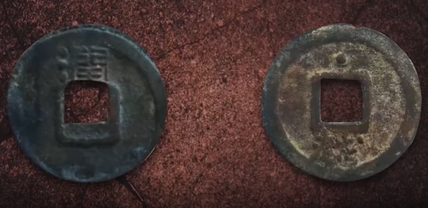 神秘莫測的墓葬群，一個含恨而死的老婦人，是何人所為？