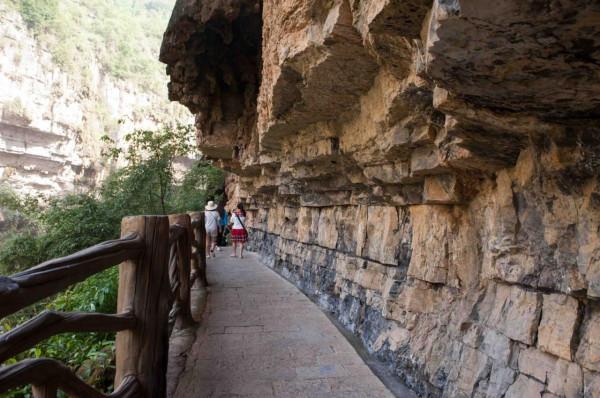 貴州不可多得的人間淨土,千泉歸壑,石奇瀑布更奇,遊客少消費低 貴州不可多得的人間淨土,千泉歸壑,石奇瀑布更奇,遊客少消費低