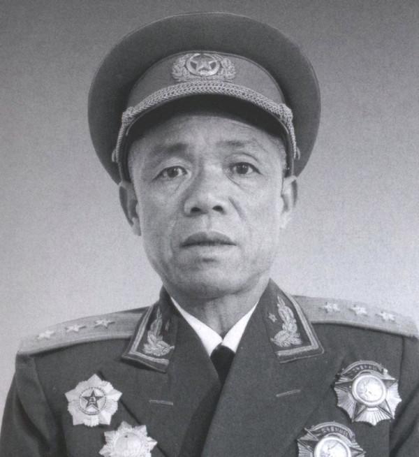 林彪麾下的十大猛將都是誰?個個彪炳史冊,誰是其中的第一猛將? 林彪麾下的十大猛將都是誰?個個彪炳史冊,誰是其中的第一猛將?