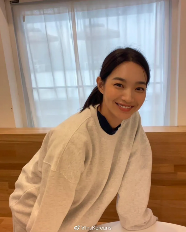 開播兩集換5個愛馬仕，申敏兒才是方臉女孩的造型教科書