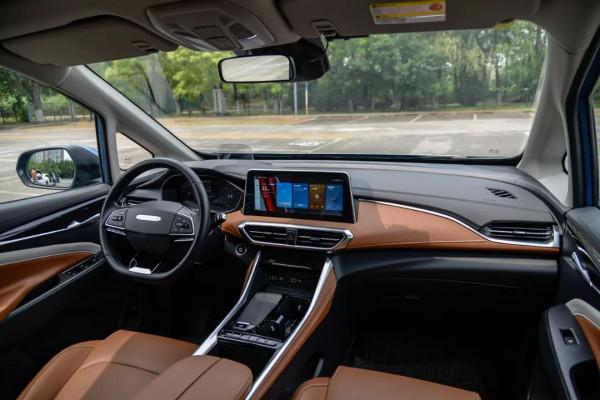 高高愛開車丨有了上汽大通MAXUS G50 PLUS 不想生娃的想生仨