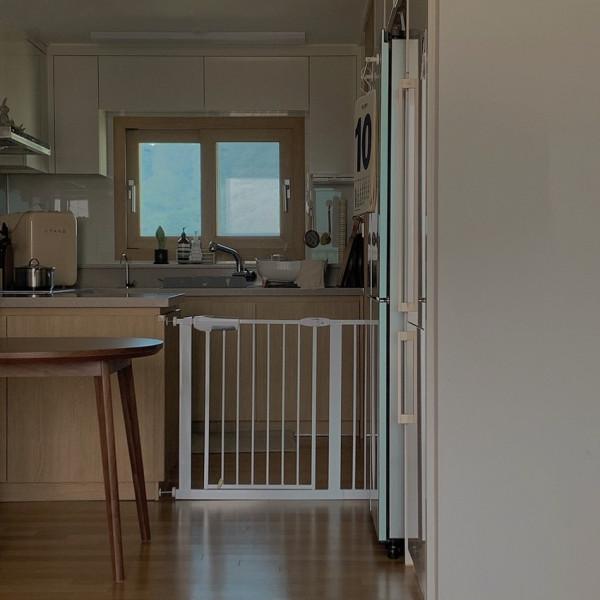 一家4口的幸福生活:83㎡全屋奶油色,客廳當親子區都為孩子考慮 一家4口的幸福生活:83㎡全屋奶油色,客廳當親子區都為孩子考慮