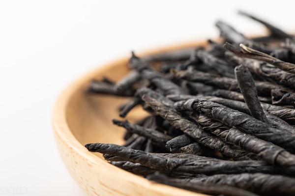 苦丁茶好處多多，不妨多喝點