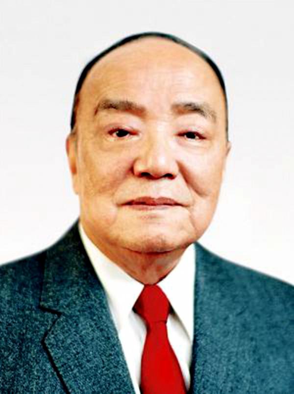 1966年，有三人被免除了職務，他們都是誰？