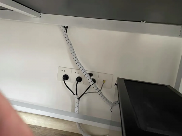 你家電視這麼裝，真是夠醜的