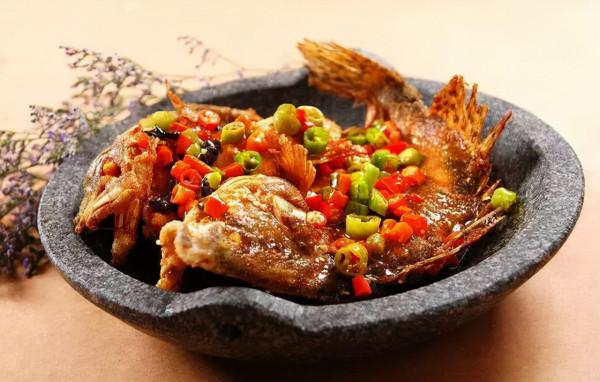 中國各省的奇葩美食，外地人不敢吃，你的家鄉上榜了嗎？