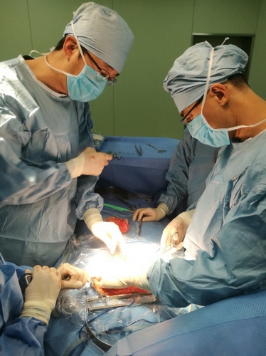 48歲女子毫無症狀,查出巨大腸道腺瘤,醫生坦言:這類人請注意 48歲女子毫無症狀,查出巨大腸道腺瘤,醫生坦言:這類人請注意