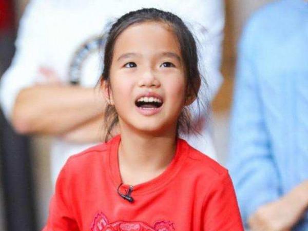 女大十八變！這些基因優秀的星二代，不靠整容照樣越長越好看