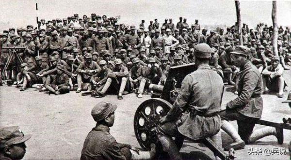 解放軍五大野戰軍，為什麼個個都和115師有“血緣關係”？