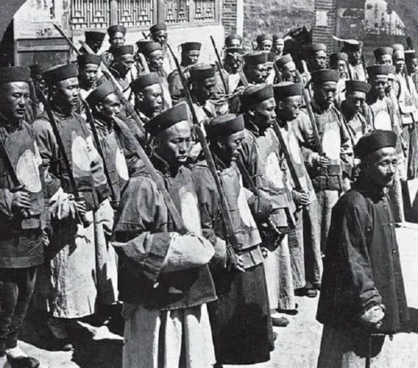 清朝滅亡後，那些清軍殘部去哪了？其中一支藏到1987年才被發現