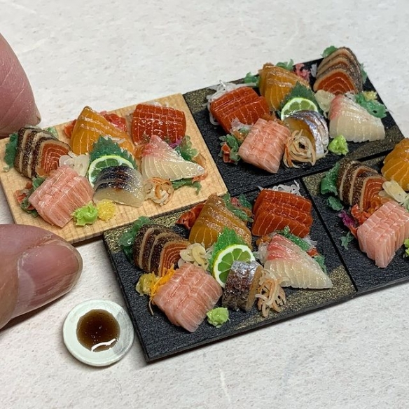 迷你超豪華！袖珍美食模型：指尖上的料理挑動味蕾