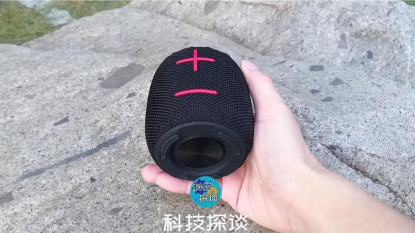 有什麼音響體積小聲音大音質還好？Sanag M11戶外音響算一個