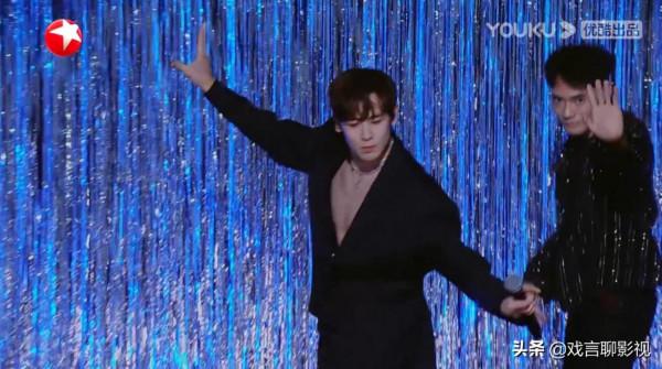 《追光吧》雙人舞臺,尼坤秦奮強強聯手,翻唱粵語金曲,驚豔全網 《追光吧》雙人舞臺,尼坤秦奮強強聯手,翻唱粵語金曲,驚豔全網