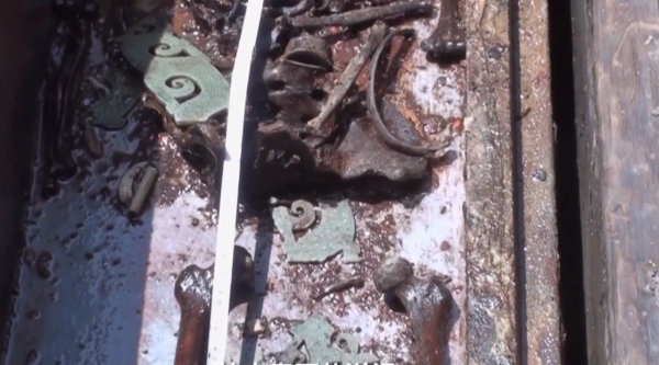 2011年，安徽挖出戰國雙墓，兩墓均未被盜掘，墓主頭顱卻不翼而飛