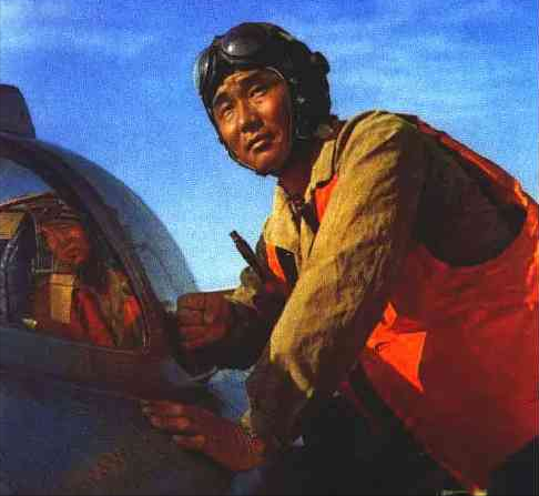 我軍飛行員違反禁令出海作戰,上級請求處分,毛主席為何通令嘉獎 我軍飛行員違反禁令出海作戰,上級請求處分,毛主席為何通令嘉獎