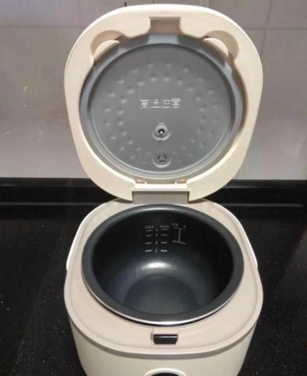 電飯鍋致癌?你的電飯鍋選對了嗎? 電飯鍋致癌?你的電飯鍋選對了嗎?